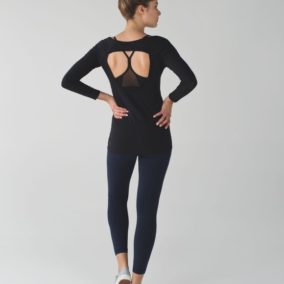 lululemon athletica Tops - Lululemon Physically Fit Long Sleeve Tee size 6
